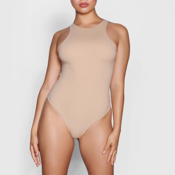 SKIMS fits everybody bodysuit - Picture 2 of 5